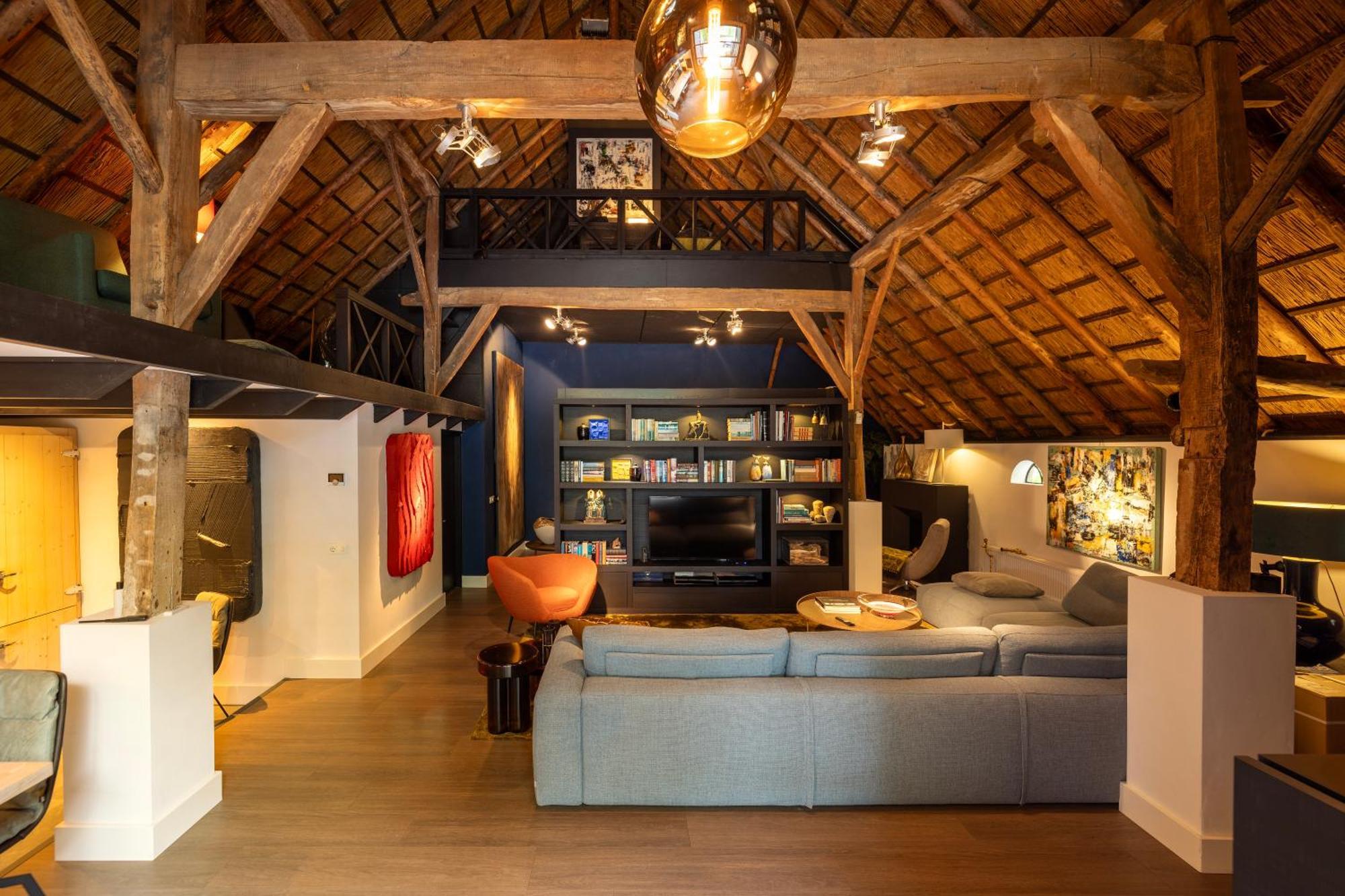 Luxe Hofstede Met Paardenstalling Lunteren Luaran gambar
